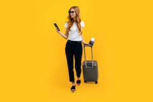 キャバクラは出稼ぎでも働ける？働く方法やメリット・注意点を解説