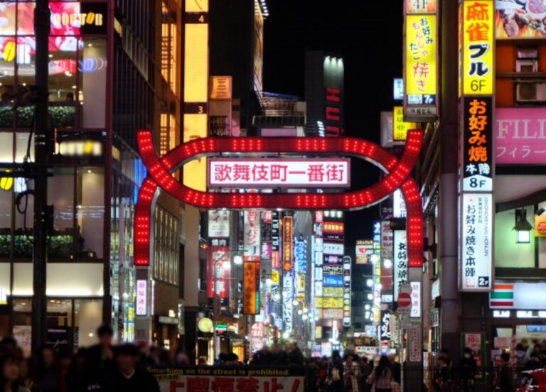 新宿歌舞伎町のキャバクラ20選！