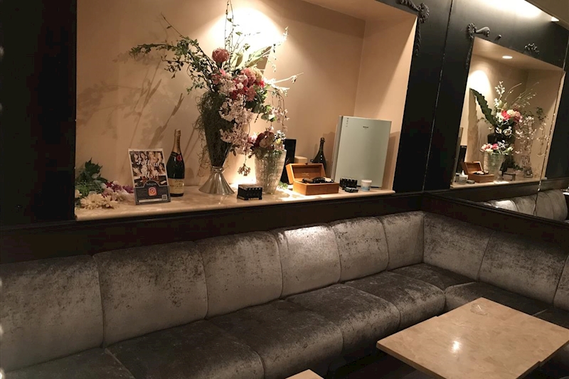 祇園のキャバクラ30選　15位:club Dear