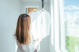 キャバドレスの洗濯方法はクリーニング・手洗い・洗濯機？保管方法も解説！