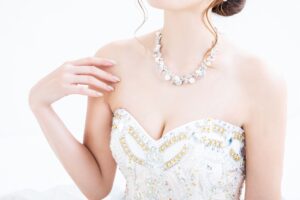 キャバドレスとパーティードレスの違いとは？3つの違いと見分け方を解説！