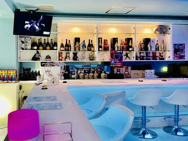 新橋キャバクラ＆ガールズバーTOP40　第33位：BAR RAFTEL