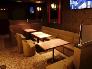 club eight