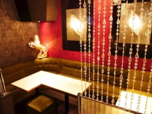 club eight
