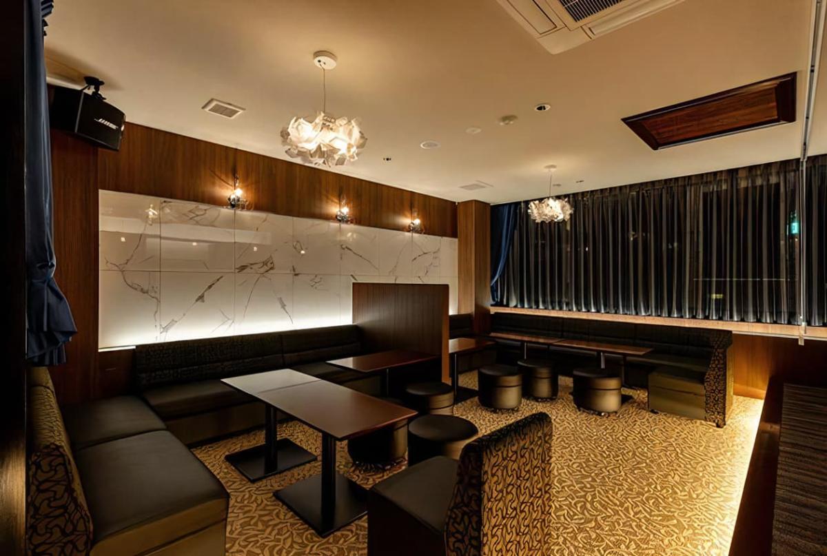 今治市のキャバクラランキングTop18：第5位　VIP LOUNGE PiAGET