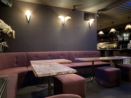 ラウンジ Belle 店内写真①