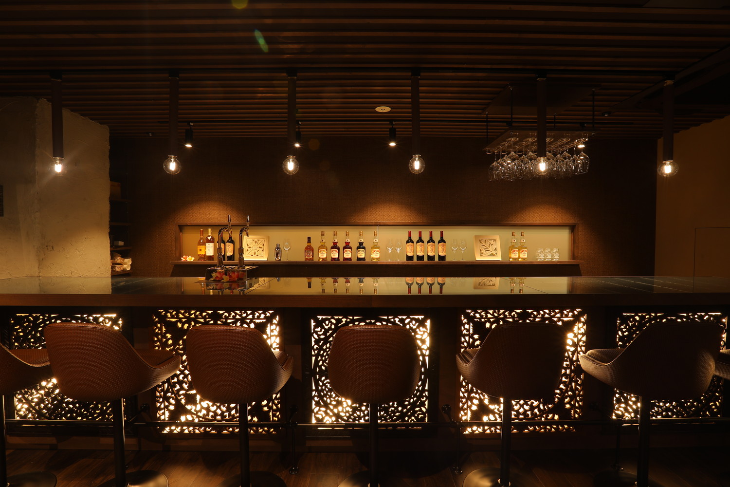 札幌の人気ガールズバー第13位:elephant cafe プリンス 札幌